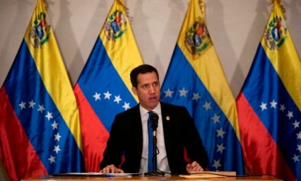 Guaidó dice que se mantendrá como presidente encargado de Venezuela