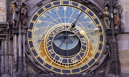 Mariana Nesnídalová es la guardiana del reloj más famoso del mundo, el Astronómico de Praga