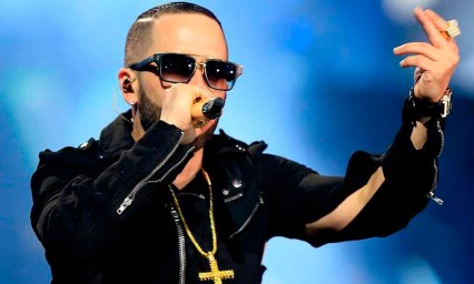 Yandel volverá al escenario con un concierto virtual gratuito de fin de año