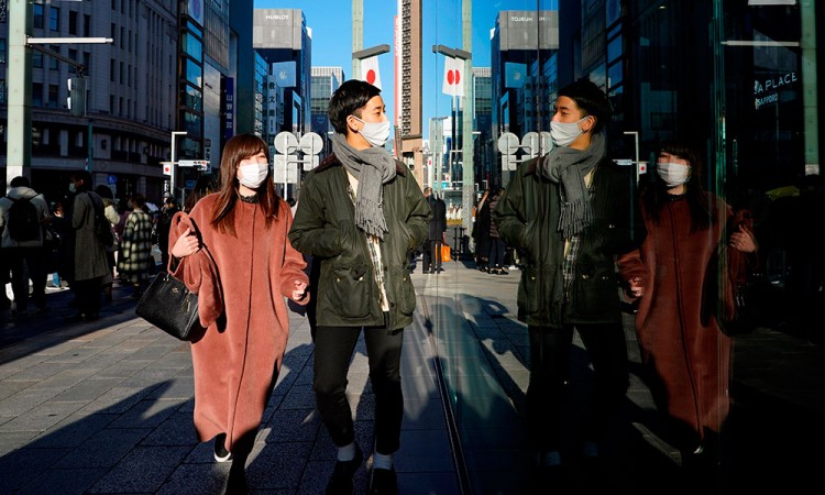 Tokio pide al Gobierno nipón declarar estado de emergencia por el virus
