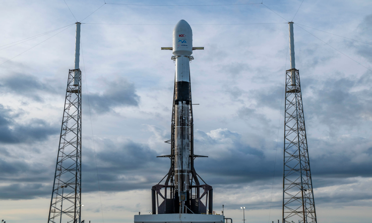 SpaceX lanza un satélite turco de comunicaciones en su primera misión de 2021