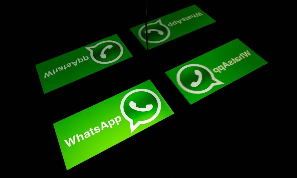 Descargas de WhatsApp disminuyen por polémica 