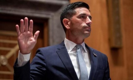 Renuncia el secretario de Seguridad Interior del gobierno de Donald Trump