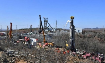 Rescatan a once mineros en China despu&eacute;s de 14 d&iacute;as atrapados