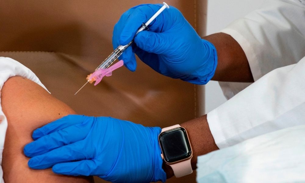 Israel ha aplicado la primera dosis de la vacuna a más de 2.5 millones de personas.