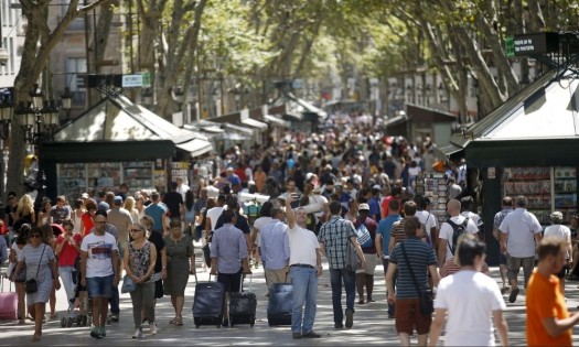 España relaja sus restricciones: Se reducen los contagios de Covid-19 en el país 
