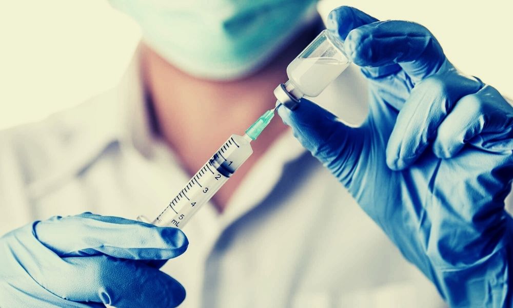 ¿Entonces si es segura? Portugal retomará la vacunación con AstraZeneca 