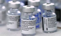 Pfizer dice que podría ser necesaria una tercera dosis de la vacuna dentro de un año