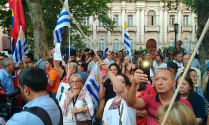 Anuncian paro en Uruguay contra el hambre y por el empleo