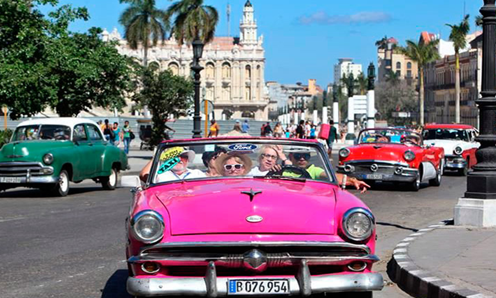 La pandemia reduce un 94 % la llegada de turistas a Cuba en lo que va de 2021