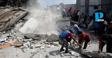 Cuerpos de rescate y protecci&oacute;n civil iniciaron la evaluaci&oacute;n de estructuras colapsadas en el centro de Caracas tras la cadena de r&eacute;plicas.