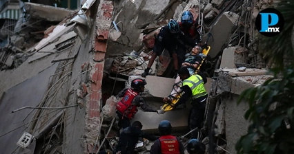 En im&aacute;genes: Venezuela busca sobrevivientes entre edificios colapsados