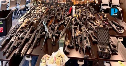 EE.UU. decomisa 138 armas que ser&iacute;an traficadas a M&eacute;xico