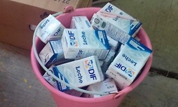 Leche descompuesta del DIF intoxica a 16 niños en Tecamachalco