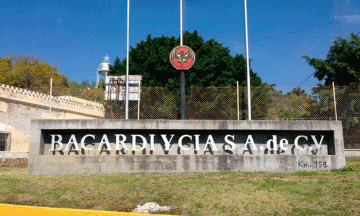 Despiden a 60 empleados de Bacardí en Izúcar