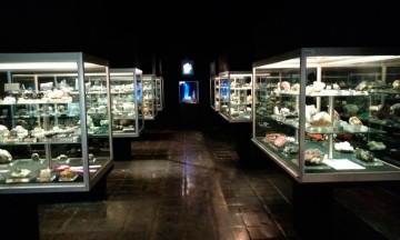 Hacen oficial el cierre del Museo de Mineralogía