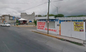 Detienen tehuacaneros obras de gasolineras