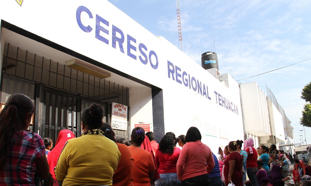 Cambian por sexta vez a director de penal de Tehuacán