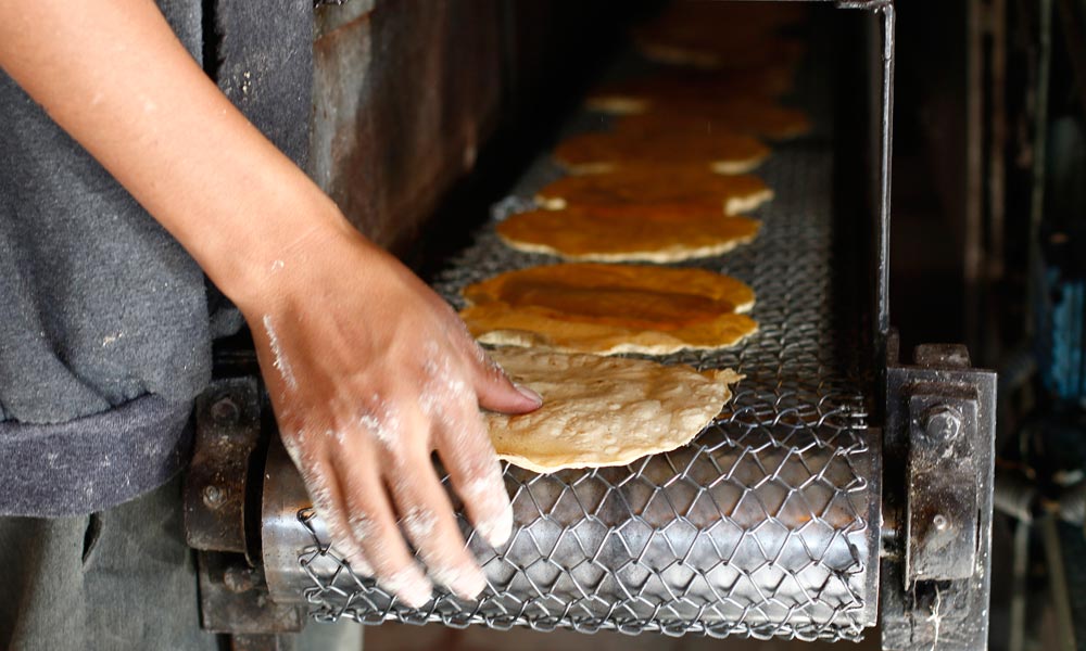 Advierten alza de pan y la tortilla en Texmelucan