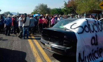 Bloquean carretera por segundo día en Tepexco