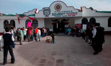 Renuncian por bajo salario regidores de Teotipilco