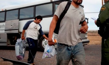 Piden deportados apoyos para conseguir empleo