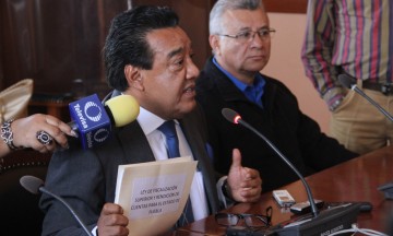 Dan camioneta de 340 mp a síndico de Tehuacán