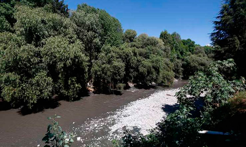 Contaminan río Atoyac con drenaje