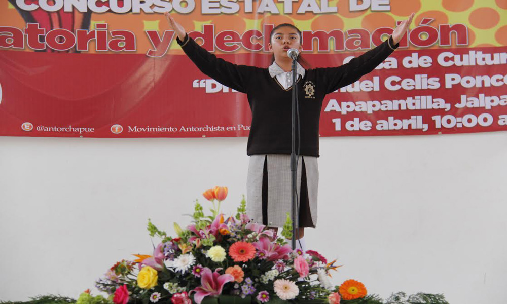 Celebran concurso de declamación