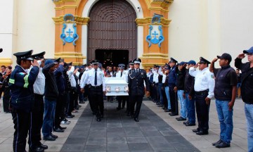 Temen policías de Tehuacán por exigir seguro de vida Temen policías de Tehuacán por exigir seguro de vida