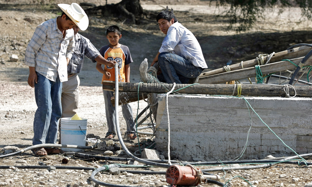 Agobia falta de agua a 200 familias de San José las Bocas