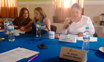 Agreden seguidores de Inés Saturnino a regidoras de Tecamachalco