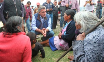 Reconstruirá gobierno casas dañadas por explosión en Chilchotla