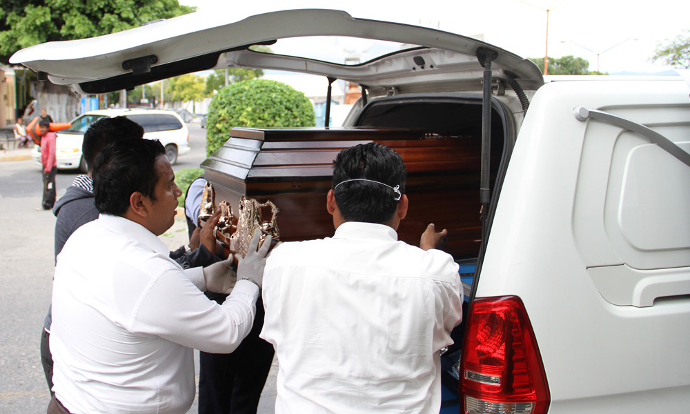 Regidor de Gobernación en Izúcar acapara los funerales