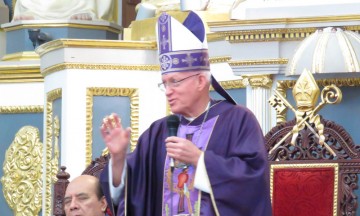 Admiten presencia de falsos curas