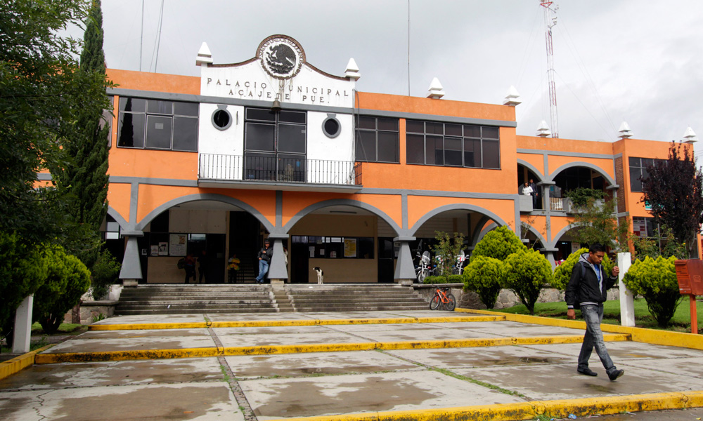 Acajete, tiradero de vehículos robados