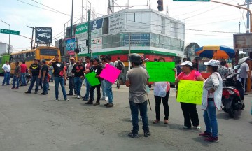 Comerciantes protestan por inseguridad en Texmelucan
