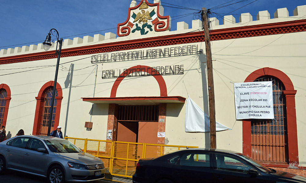 Reubicarán primaria Lázaro Cárdenas de San Pedro Cholula