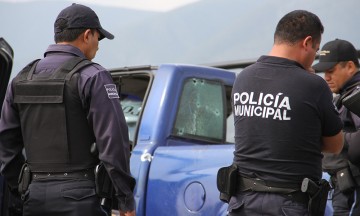 Policías, sin seguro ni prestaciones