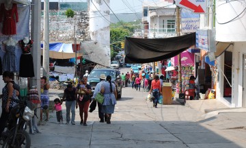 Abren fiestas oferta laboral en Acatlán de Osorio
