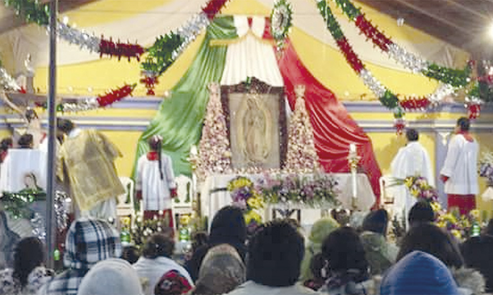 Honran a la virgen de Guadalupe