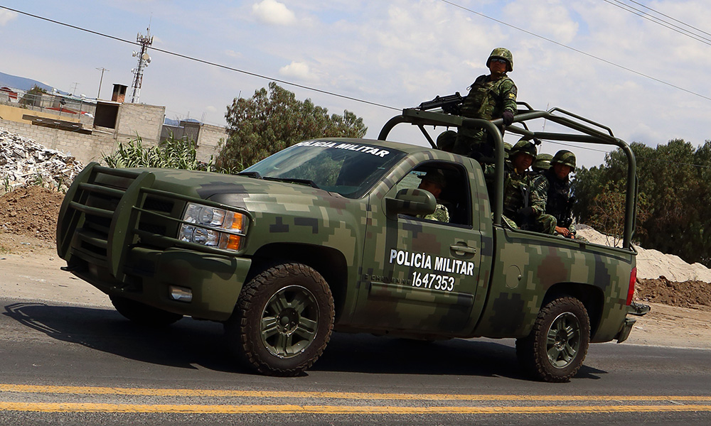 Abandonan militares a Tecamachalco