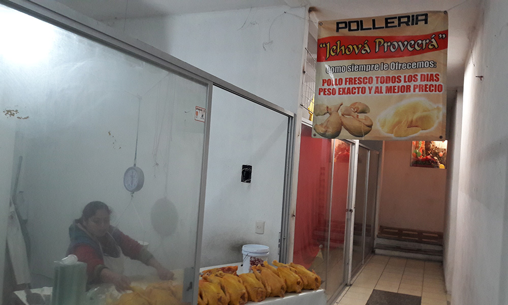 Caen ventas de pollo en Teziutlán