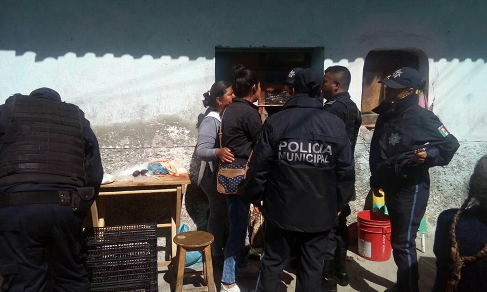 Comerciantes y autoridades desatan trifulca en Tehuacán