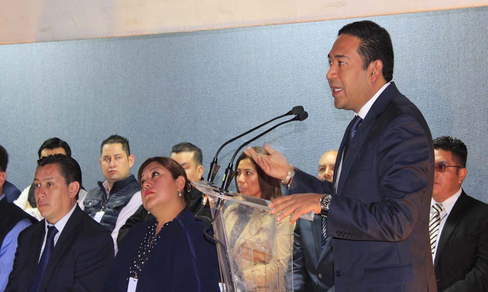 Toma protesta el presidente de Canaco Puebla