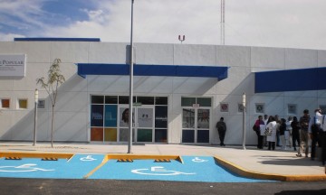 Estrena director hospital de Acatlán 