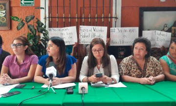 Exigen destituir a director de escuela por acoso en Huauchinango