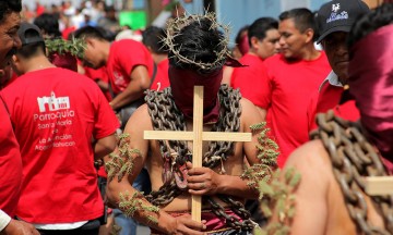 Fotorreportaje: Los engrillados, o el fervor por educar el dolor