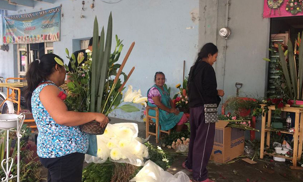 Repunta venta de flores en Izúcar por Día de las Madres