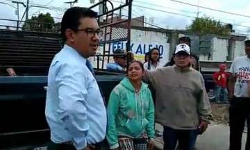 Pese a rechazo, retoman obra de gasolinera